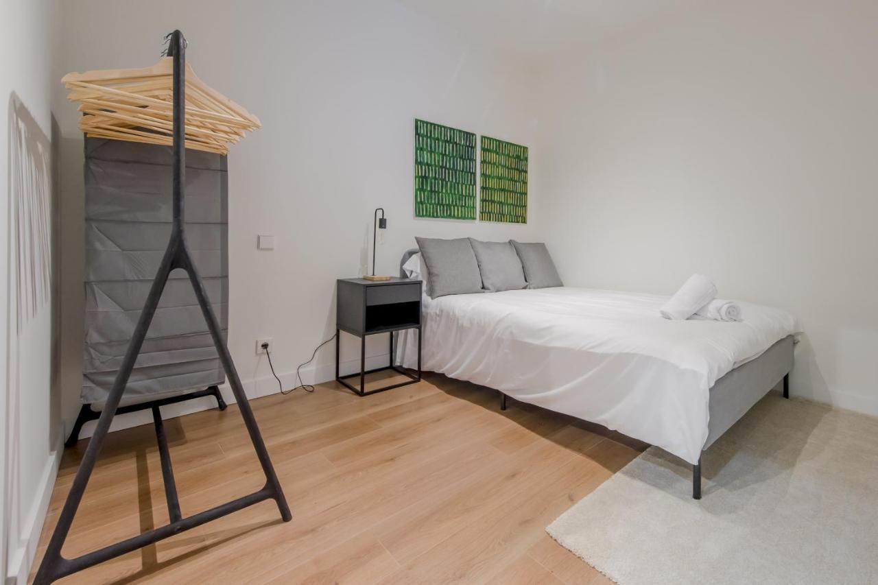 Apartment Modern Apt & Cool Interior Design En El Retiro *