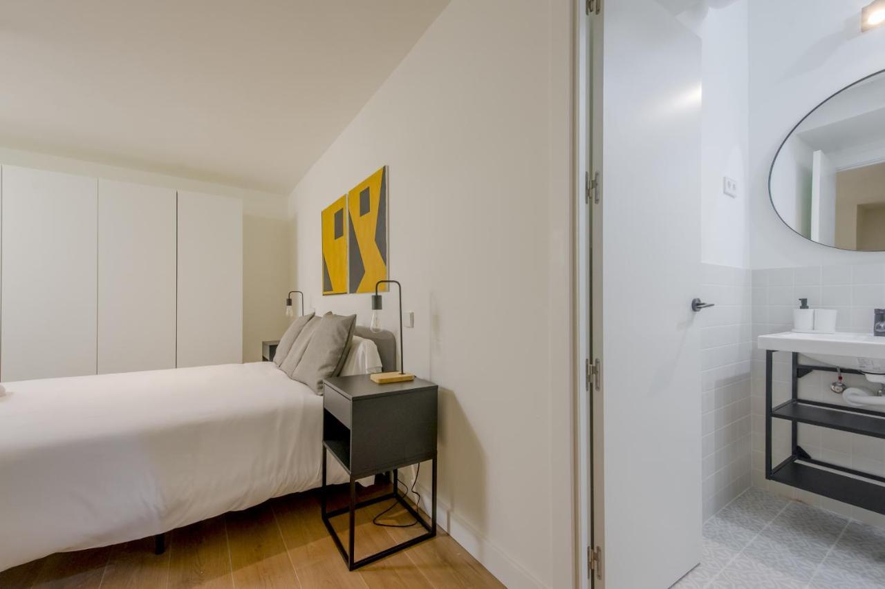 Modern Apt & Cool Interior Design En El Retiro Apartment